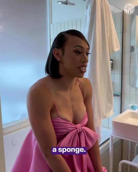 以后就当你的球迷了这位WNBA新秀妹子，身材也是相当炸裂